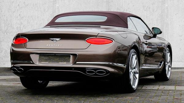 New Continental GTC V8 - Image 10