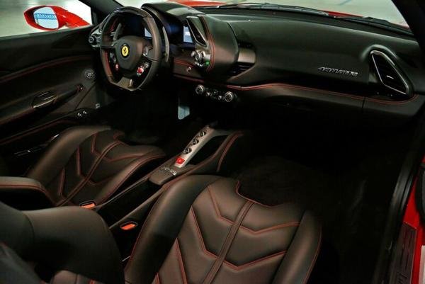 488 GTB - Image 3
