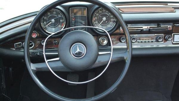 280 SE 3.5 Cabriolet - Image 7