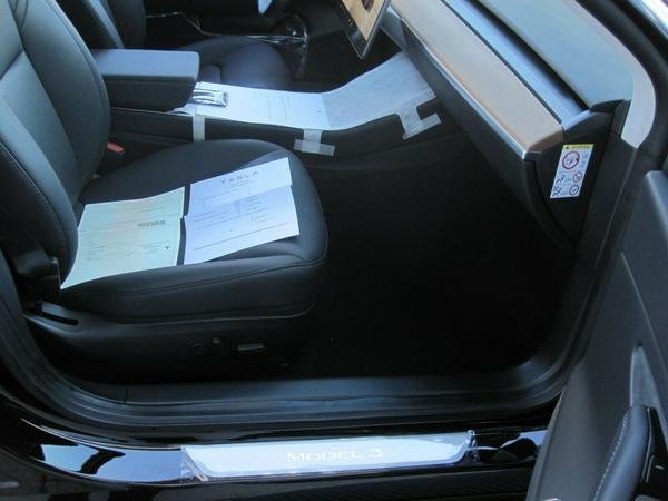 MODEL 3 - Image 9