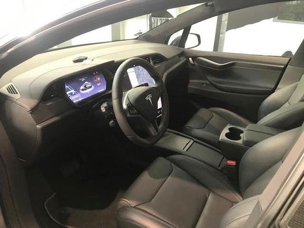Model X - Image 4