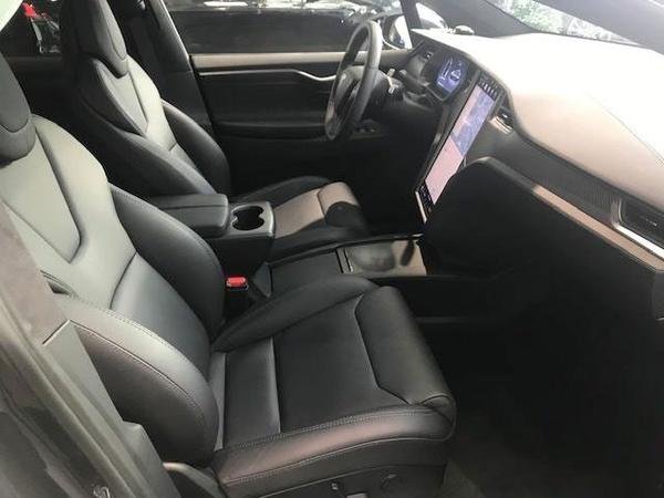 Model X - Image 5