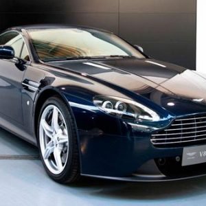 V8 Vantage