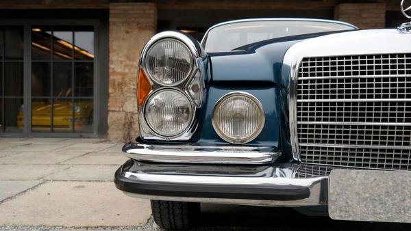 280 SE 3.5 Cabriolet - Image 2