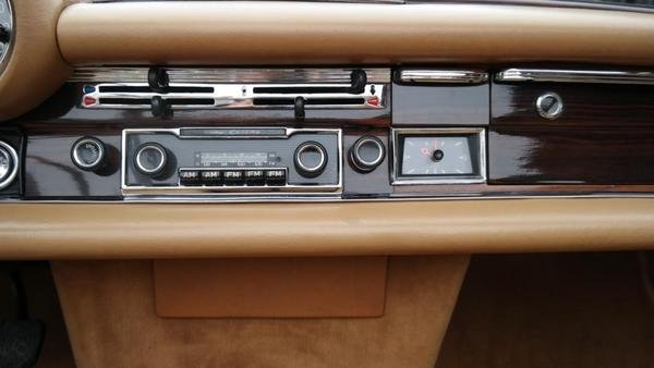 280 SE 3.5 Cabriolet - Image 6