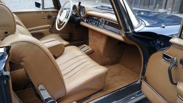 280 SE 3.5 Cabriolet - Image 9