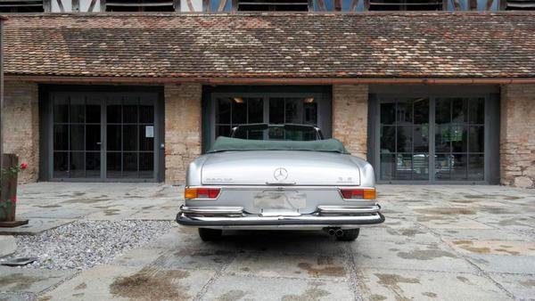 280 SE 3.5 Cabriolet - Image 12
