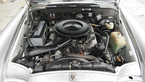 280 SE 3.5 Cabriolet - Image 11