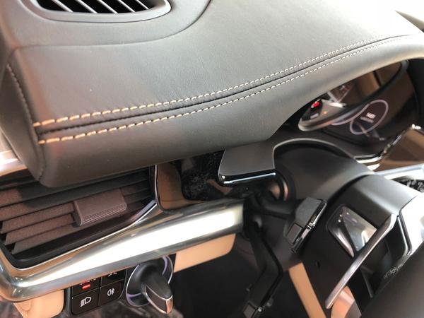 Panamera 4 E-Hybrid Sport Turismo - Image 3