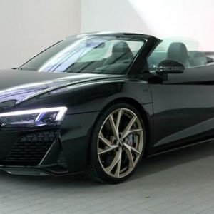 R8 Spyder V10 performance