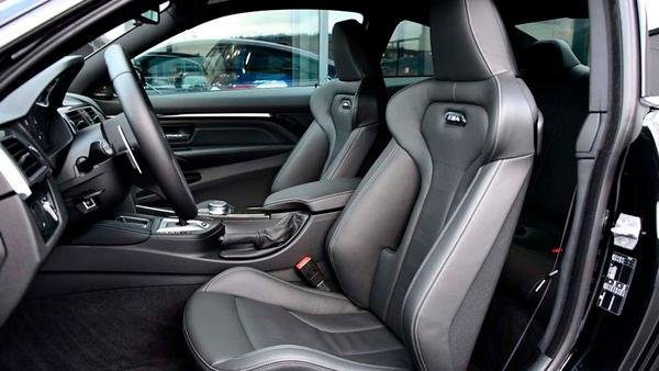 M4 Coupe - Image 5