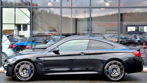M4 Coupe - Image 7